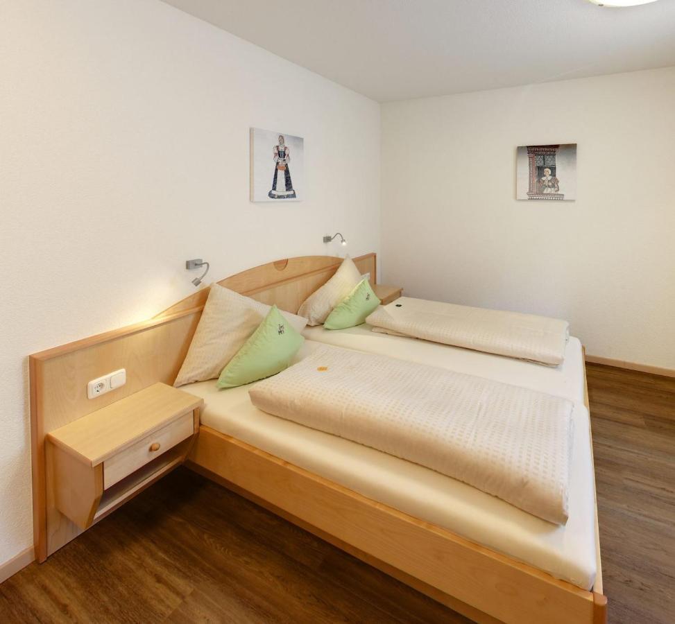Appartements Am Burgsee Ladis Exterior photo